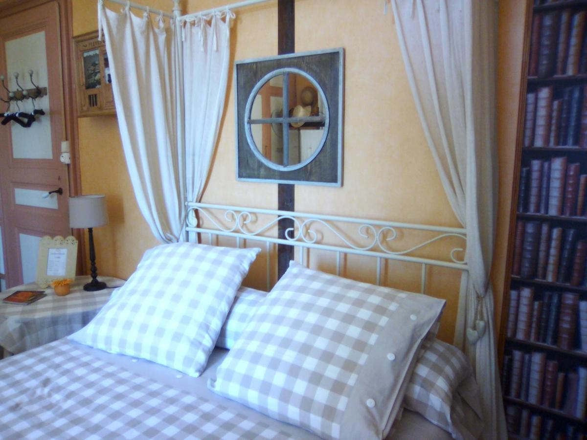 La Ganse Blanche Bed and Breakfast Usson-en-Forez Buitenkant foto